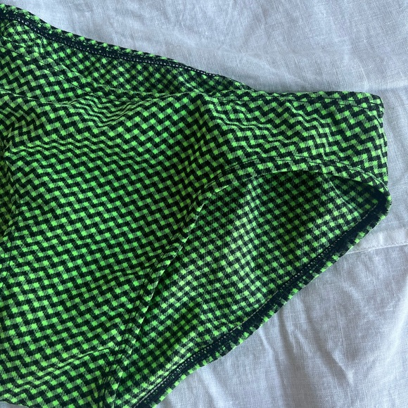 Bikini Set - Picture 3 of 3